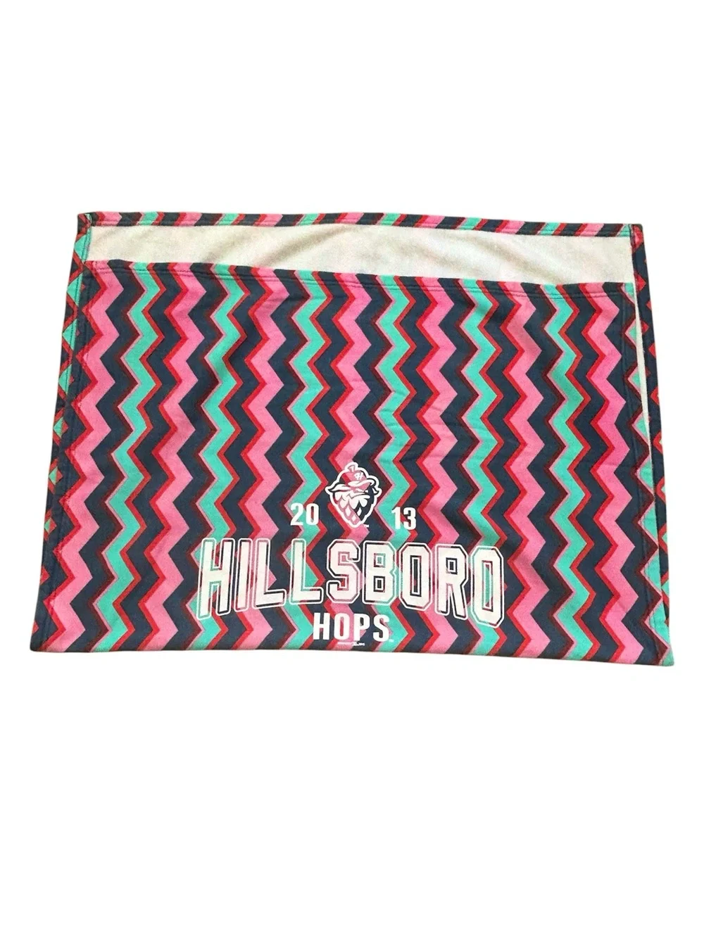 MV Sport Chevron Sweatshirt Stadium Blanket Hillsboro Hops 2013 39” X 57”
